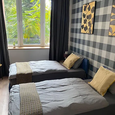 By Wohnsol-mit Terrasse Im Centrum *